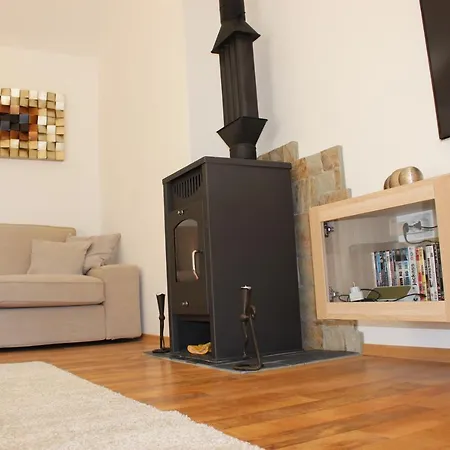 Mountain View Penthouse Aparthotel 2*