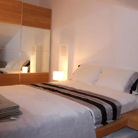 Mountain View Penthouse Aparthotel 2*